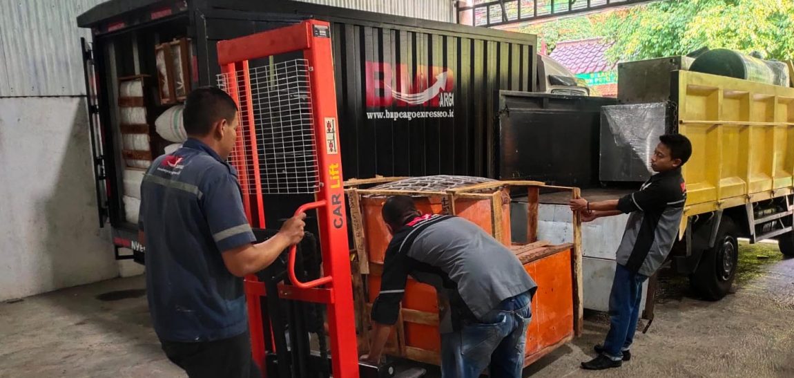 PENGIRIMAN MURAH KE BANJARMASIN