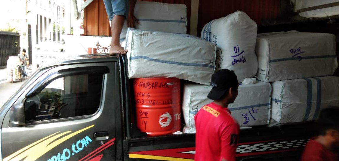 EKSPEDISI CARGO  EKSPEDISI CARGO JAKARTA  JASA PENGIRIMAN MURAH JAKARTA  EKSPEDISI CARGO MAKASSAR  EKSPEDISI CARGO MANADO  EKSPEDISI CARGO AMBON  EKSPEDISI CARGO TERNATE  EKSPEDISI CARGO MANOKWARI Pengiriman Mobil Makassar